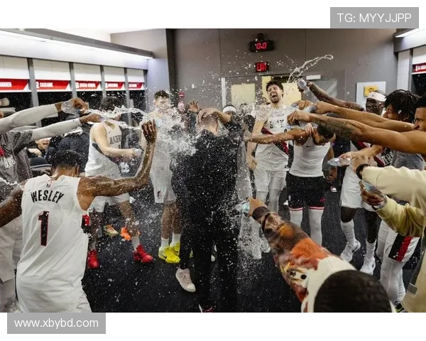 快船与开拓者激战回顾2015年10月23日精彩瞬间与赛后分析 快船与开拓者激战回顾2015年10月23日精彩瞬间与赛后分析