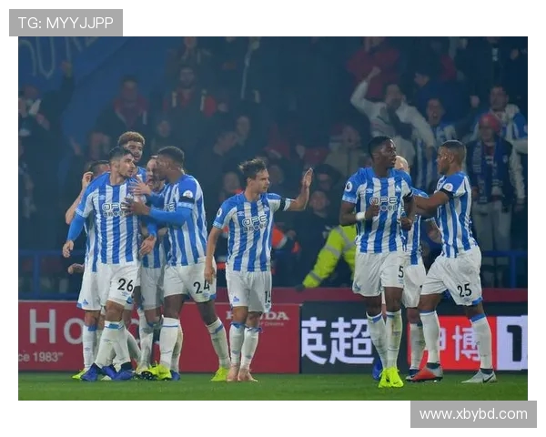 曼联与哈德斯联赛对决结果揭晓精彩瞬间回顾与分析