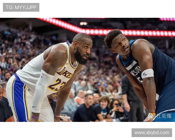 詹姆斯的传奇之路:从天才少年到篮球巨星的辉煌历程与影响