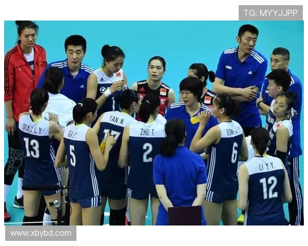 广州排球队在洲际杯中的默契配合展现团队实力与竞技精神 广州排球队在洲际杯中的默契配合展现团队实力与竞技精神